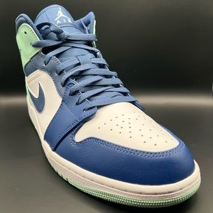 Air Jordan 1 mid Blue Mint Sz 11.5